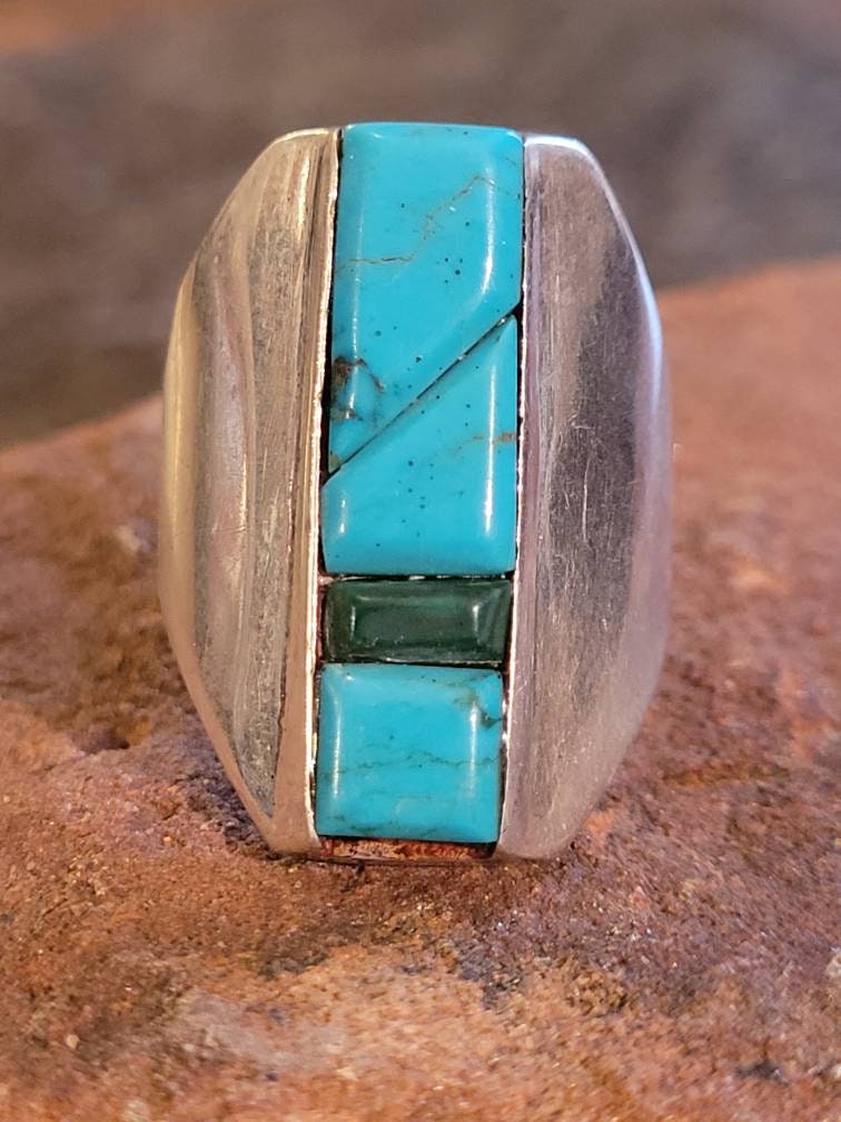 Vintage Greasy Green & Türkis Ring von RisingThunderJewelry