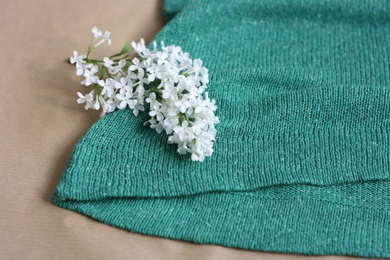 stricken Sie Rohseide Frauen T-Shirt in Grün, Einfache Bluse, Lässige Leichte Top von RistinaKnittingJazz