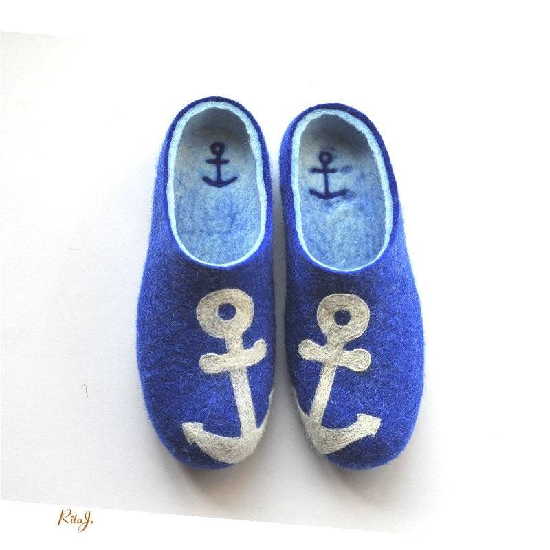 Herren Hausschuhe Gefilzt - Blau Weiß Anker von RitaJFelt
