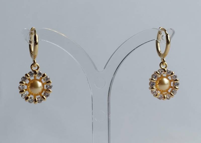 Ohrringe Bianca Mit Wunderschön Golden Schimmernden Cabochon Perlen, Handgemachter Schmuck, Geschenk Für Sie Ohrringe Bianca Mit Wunderschön Golden Schimmernden Cabochon Perlen, Handgemachter Schmuck, Geschenk Für Sie von RitasPerlenwelt