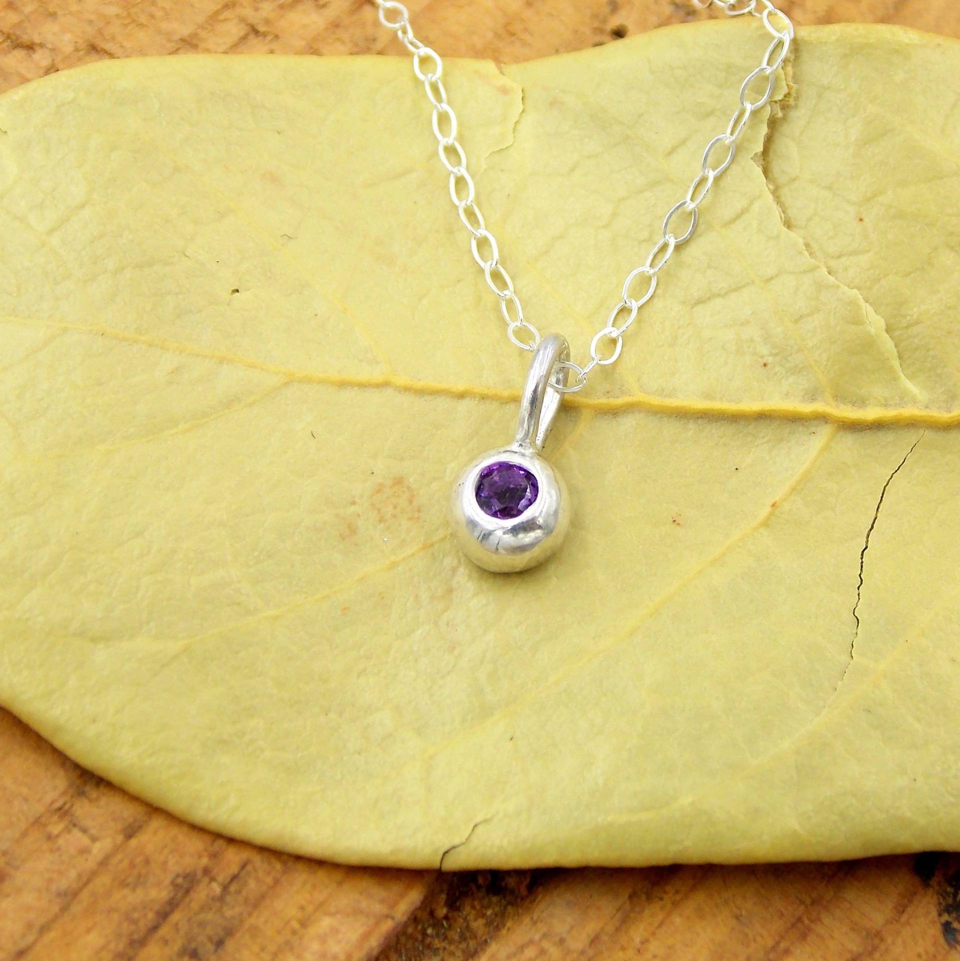 Birthstone Kiesel Halskette Sterling Silber Halskette, Einfache Geburtsstein Muttertag Anhänger, Zierlich Birthstone Kiesel Halskette Sterling Silber Halskette, Einfache Geburtsstein Muttertag Anhänger, Zierlich von RitoOriginals