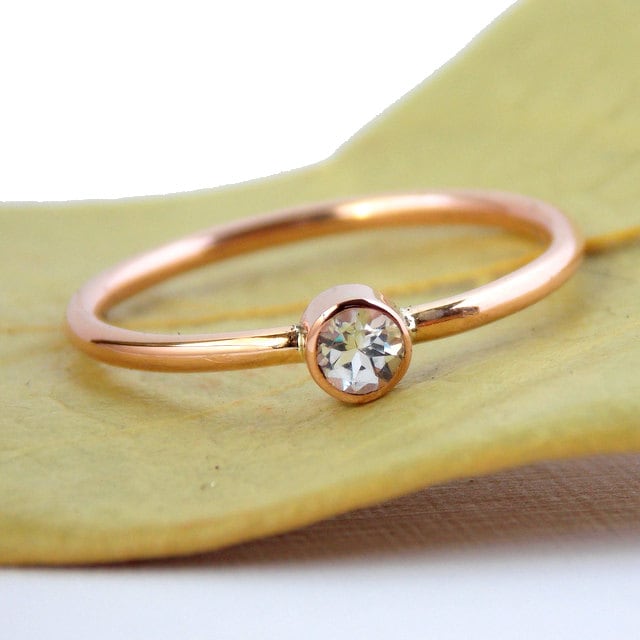 Einfache Rose Gold Gefüllt Birthstone Stacking Ring Einfache, Zierliche 14 K Rosa Gold Ring Einfache Rose Gold Gefüllt Birthstone Stacking Ring Einfache, Zierliche 14 K Rosa Gold Ring von RitoOriginals