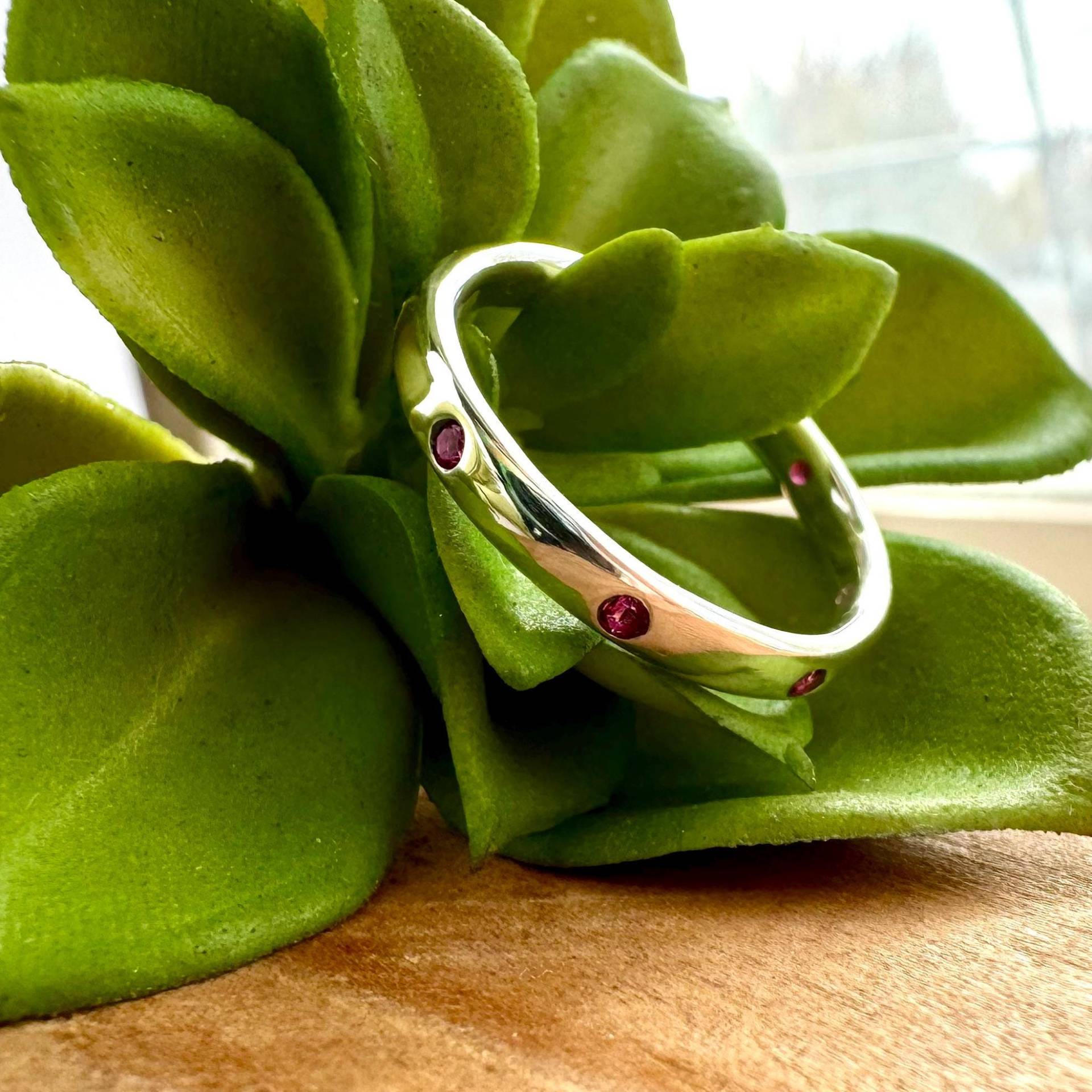 Multistone Band Mit Insgesamt 8 Steinen Silberring, Sterlingsilberring, Zierring, Mutterring, Geburtssteinring, Stapelring Multistone Band Mit Insgesamt 8 Steinen Silberring, Sterlingsilberring, Zierring, Mutterring, Geburtssteinring, Stapelring von RitoOriginals