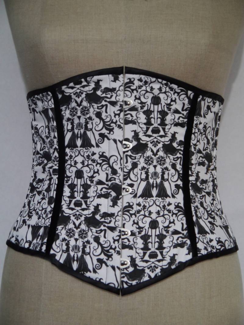 stahlstäbchen Hexendamast Gemustertes Taillenkorsett in Schwarz Und Weiß stahlstäbchen Hexendamast Gemustertes Taillenkorsett in Schwarz Und Weiß von RivanAndCo