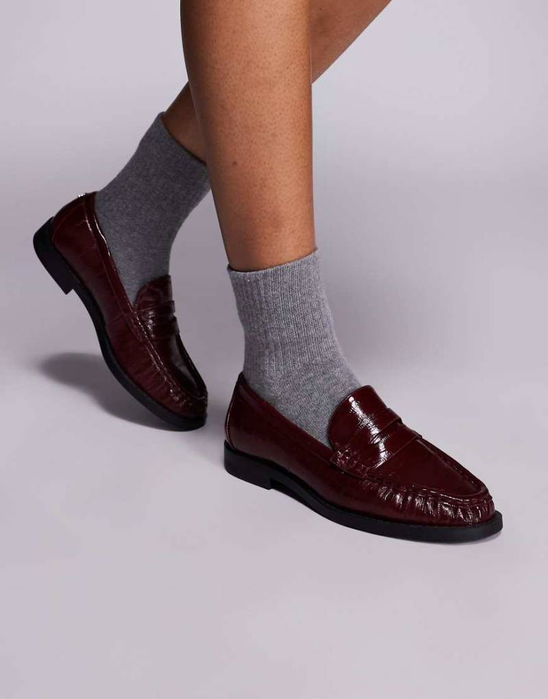 River Island - Geraffte Loafer in Burgunderrot von River Island