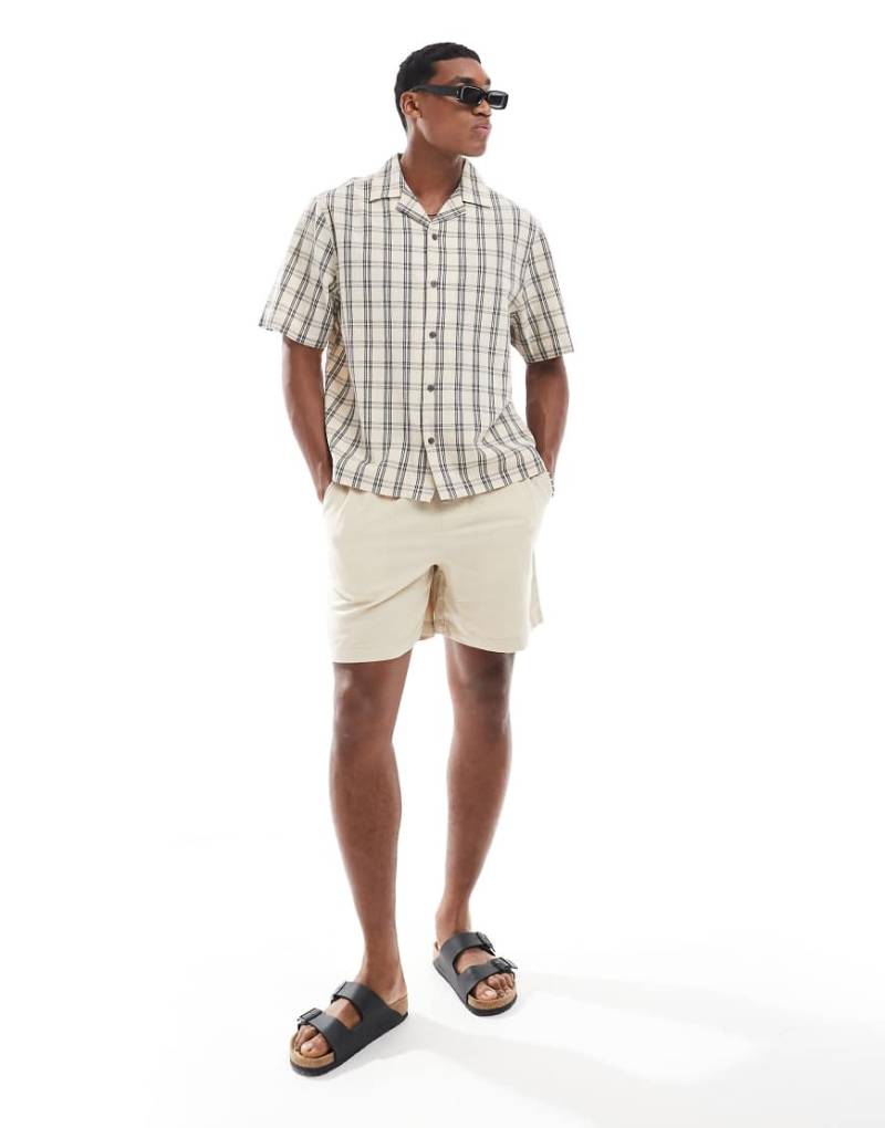 River Island - Hemd in kariertem Steinbeige mit Reverskragen-Neutral von River Island