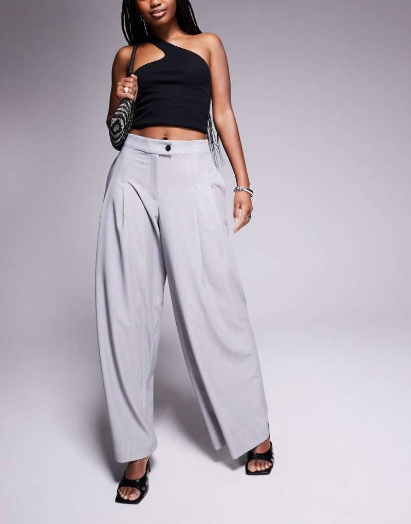 River Island - Hose in Grau mit weitem Bein von River Island