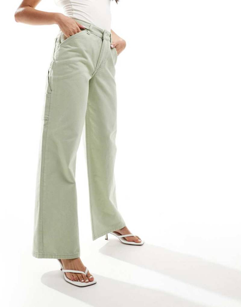 River Island - Jeans in Mittelgrün mit weitem Bein von River Island