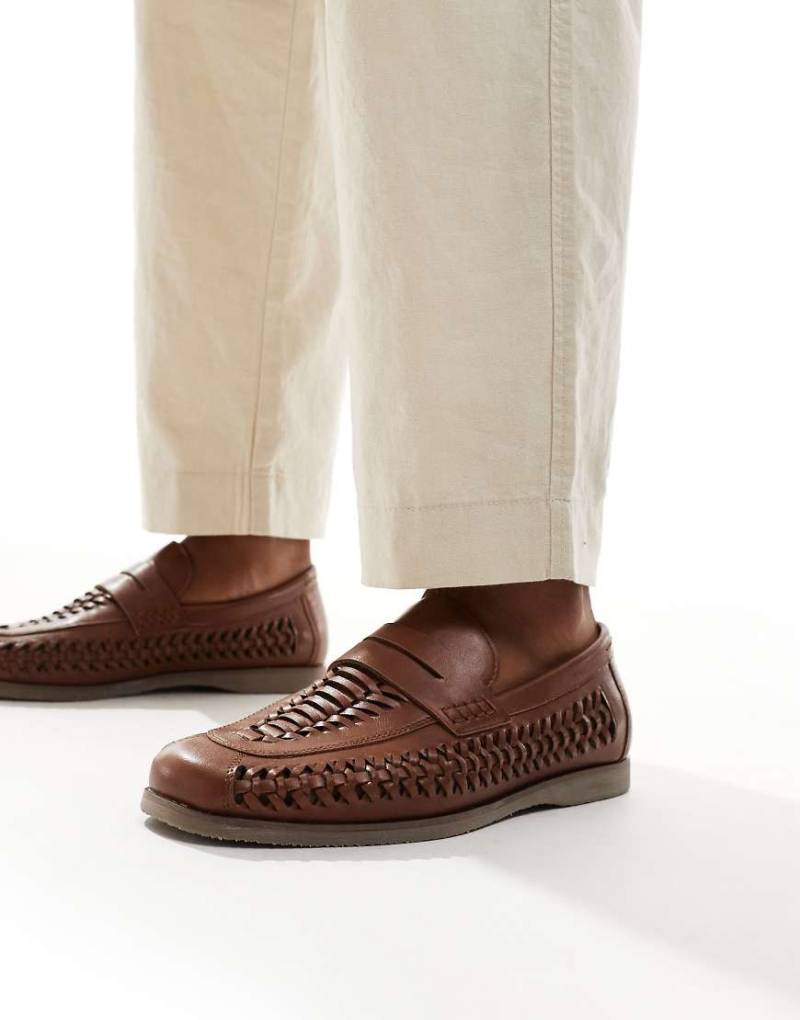 River Island - Loafer in Braun mit Webverzierung River Island - Loafer in Braun mit Webverzierung von River Island
