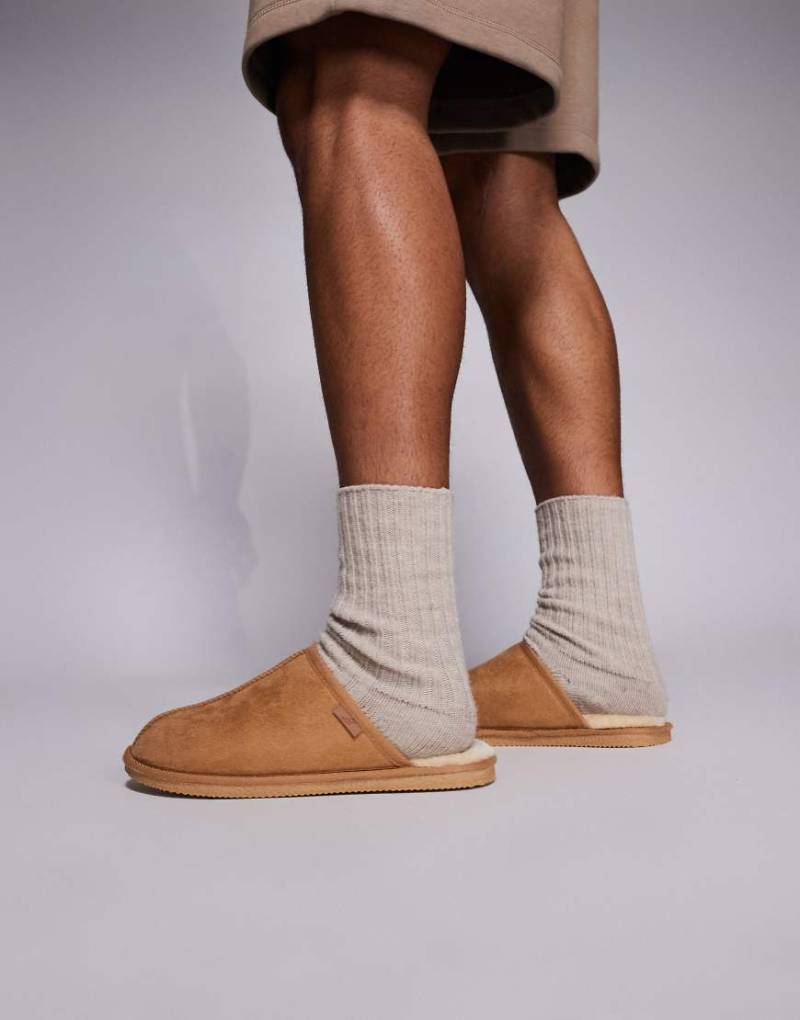 River Island - Mules-Hausschuhe in Hellbraun mit Fleece-Futter-Brown von River Island