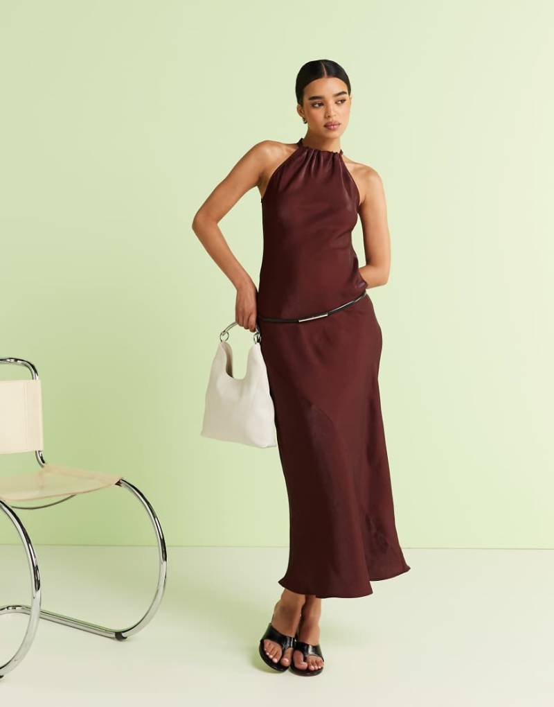 River Island - Neckholder-Maxikleid in Bronze-Braun von River Island