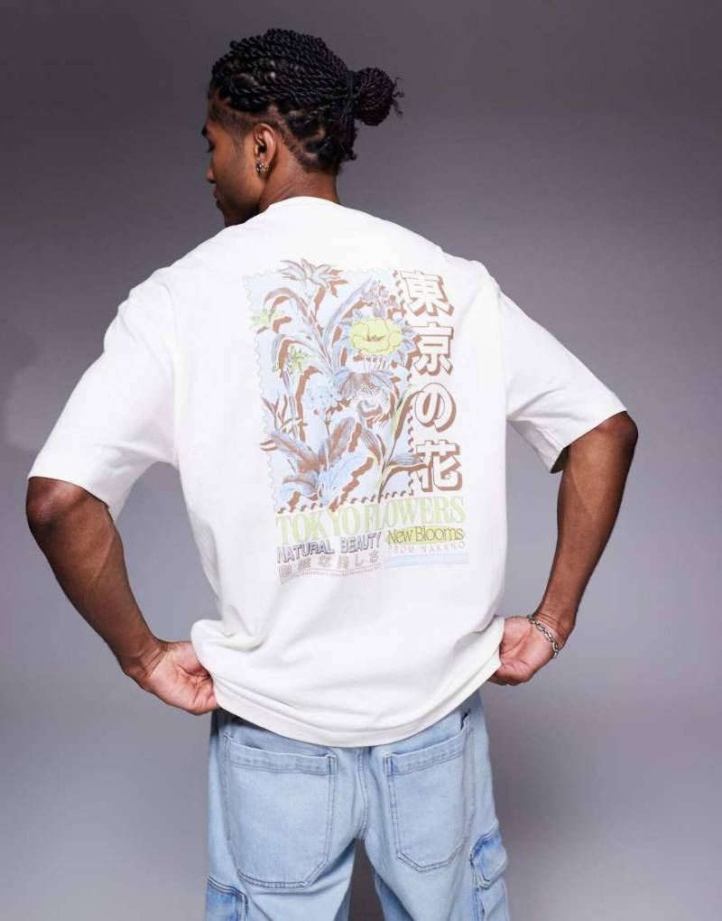 River Island - Oversize-T-Shirt in Ecru mit „Tokyo"-Blumen-Print-Weiß von River Island