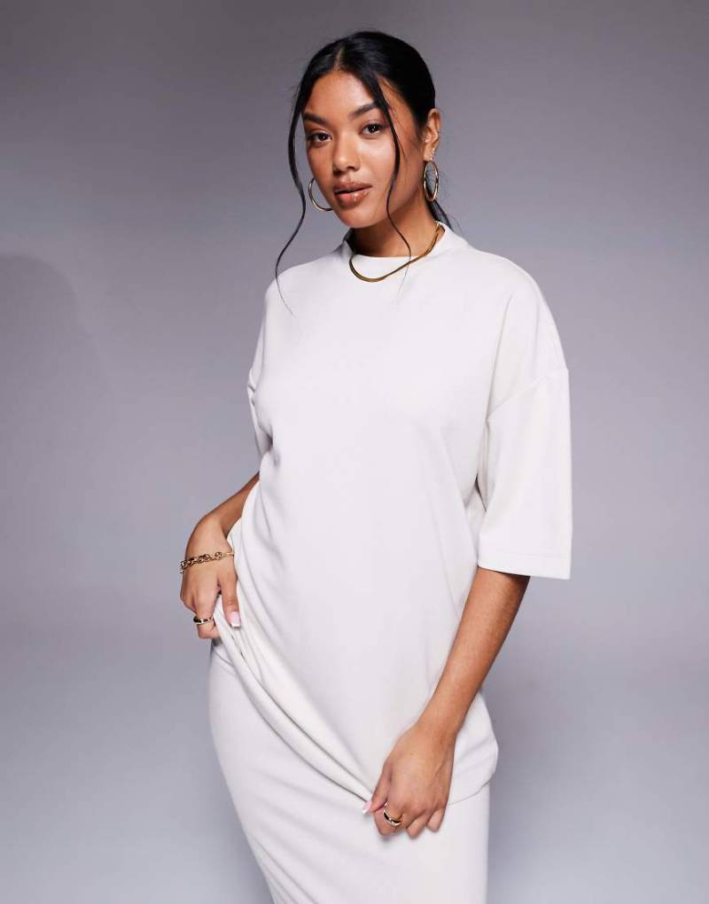 River Island - Schlichtes Oversize-T-Shirt in Cremeweiß-Neutral von River Island