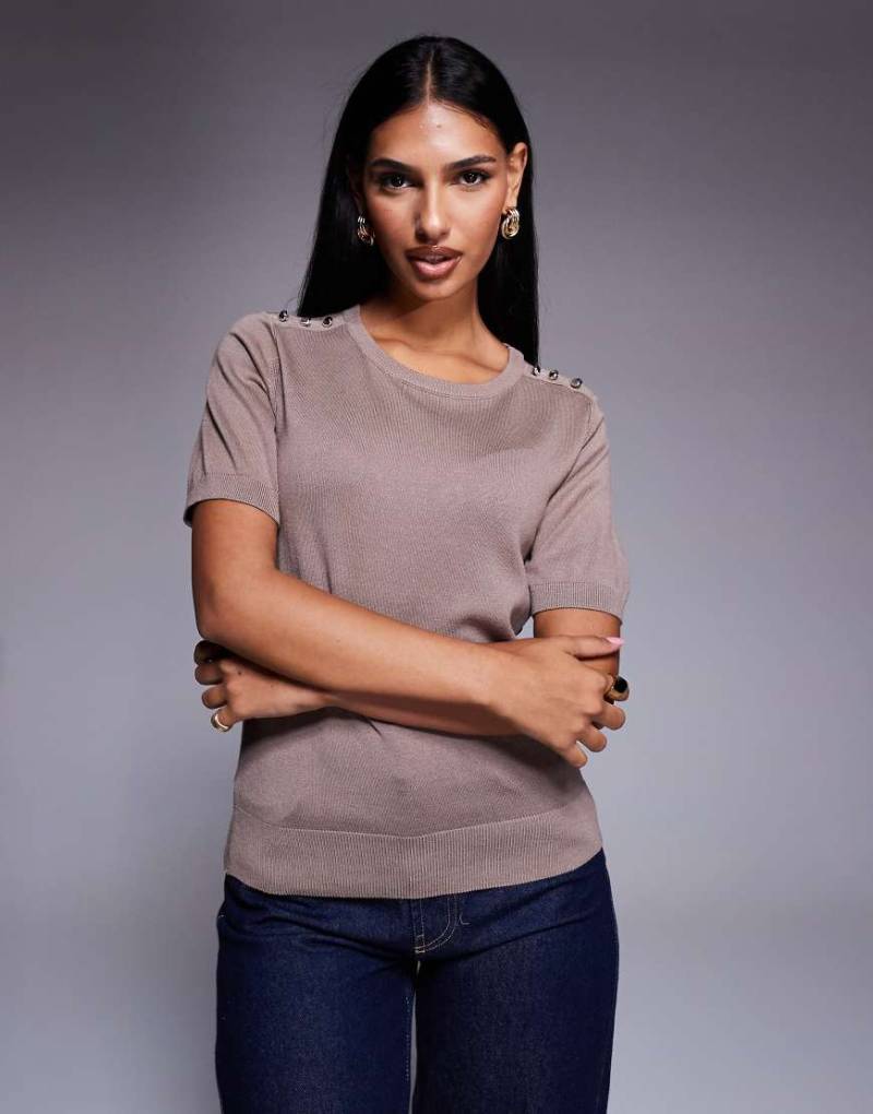 River Island - Strick-T-Shirt in Braun mit Rundhalsausschnitt-Brown von River Island