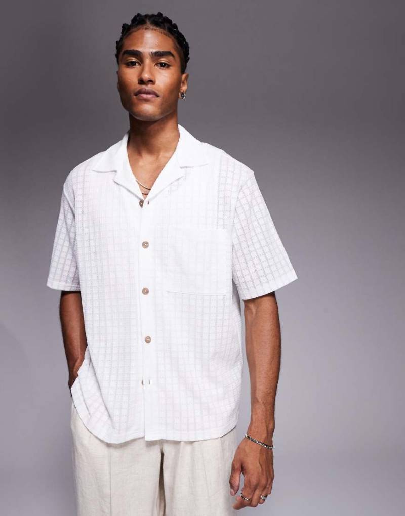 River Island - Strukturiertes Hemd in Weiß mit Reverskragen von River Island