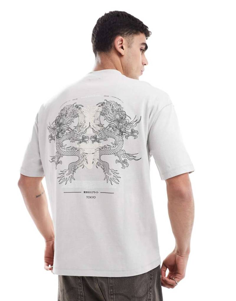 River Island - T-Shirt in Grau mit Drachen-Print hinten von River Island