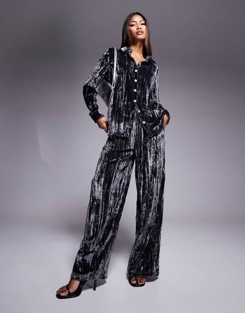 River Island - Weit geschnittene Hose aus Samt in Grau, Kombiteil von River Island