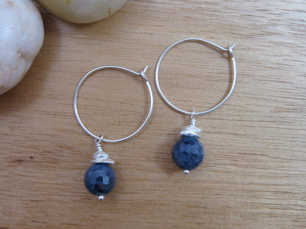 Saphir Ohrringe Sterling Silber, September Geburtsstein von RiverAndBirchJewelry