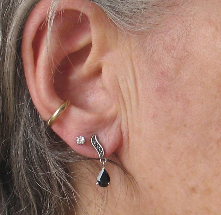 3mm Cz Einzelne Runde Sterling Ohrringe von Riveting