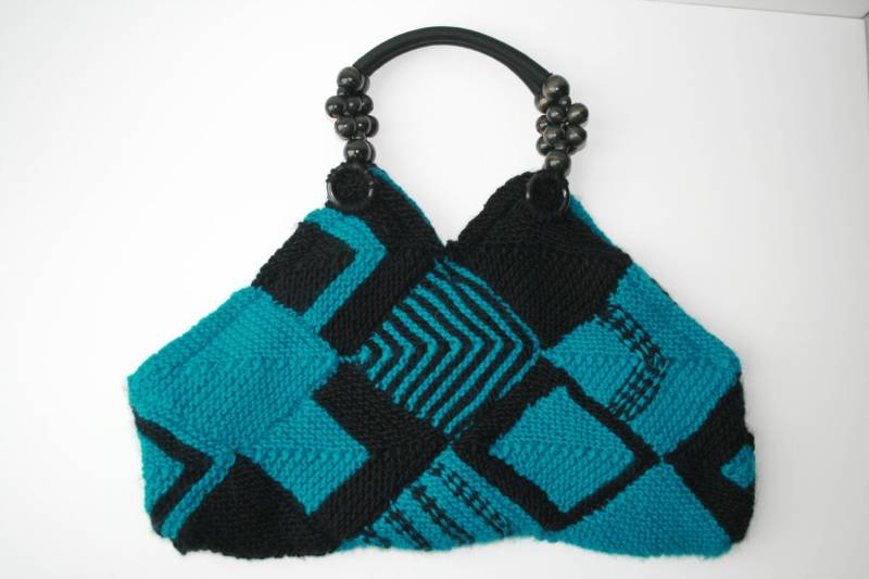 Teppichbagger Türkis & Schwarz Handgestrickt Einzelstück - Andere Farben Erhältlich von Rizzknits
