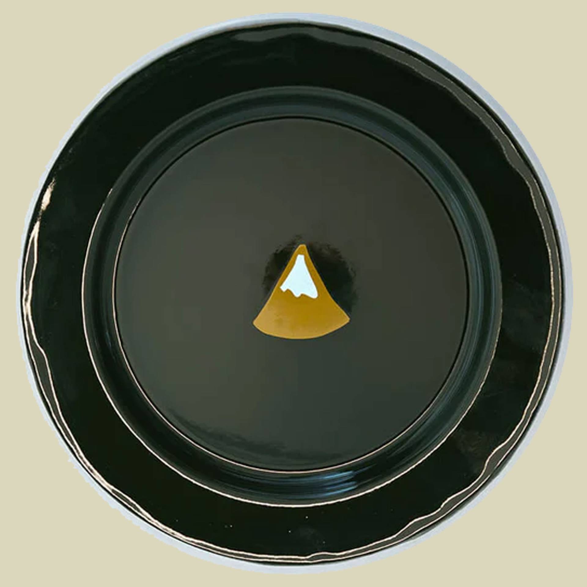 Emaille Teller one size grün - Farbe dunkelgrün / türkis mit Berg von Roadtyping