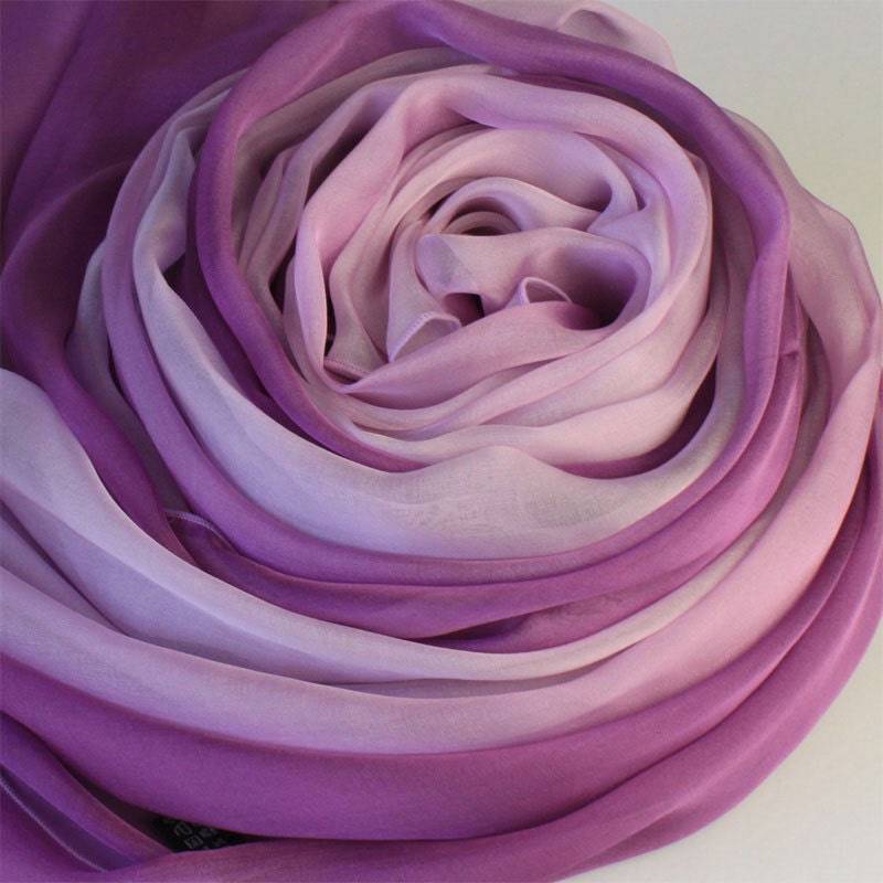 Lila Farbverlauf Farbe Seide Schal - Lila Chiffon As60 von RobePlus
