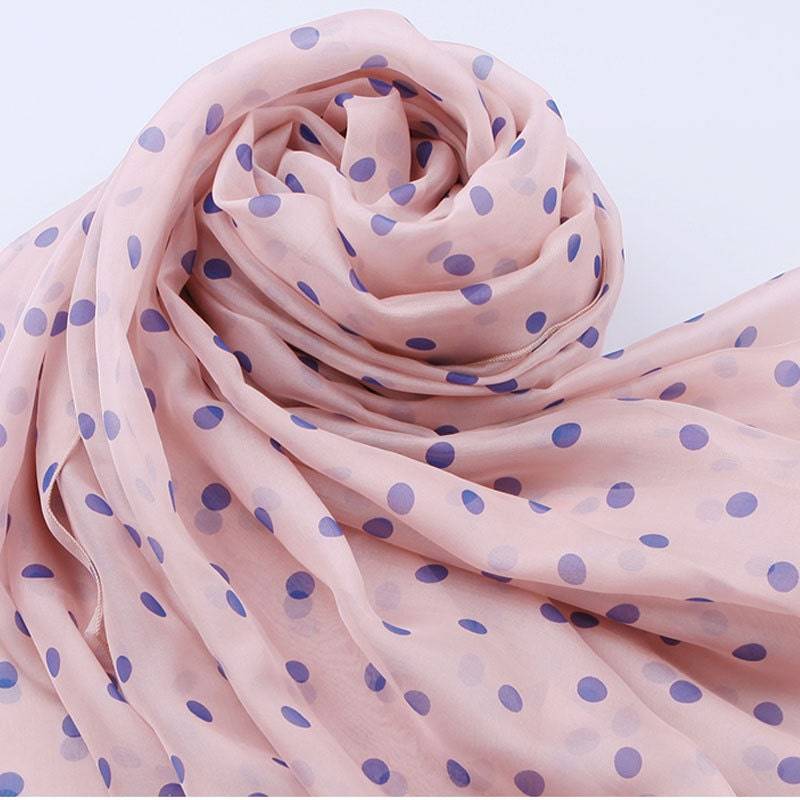 Pinker Seidenschal Mit Blauem Punktedruck - Polka Dot Bedruckter Blauer Und As S-7 von RobePlus