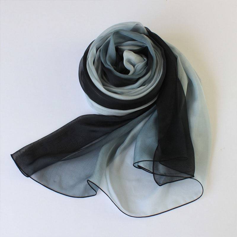 Schwarz Und Grau Farbverlauf Farbe Seide Schal - Schwarz Chiffon As51 von RobePlus