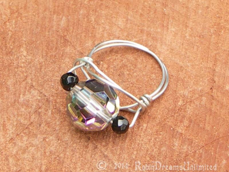 Rosa Regenbogen-Kristall-Draht-Wrap-Ring-Größe 7 von RobinDreamsUnlimited