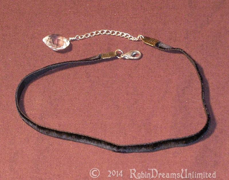 Schwarzer Samt Band Verstellbar Kristall Halskette von RobinDreamsUnlimited