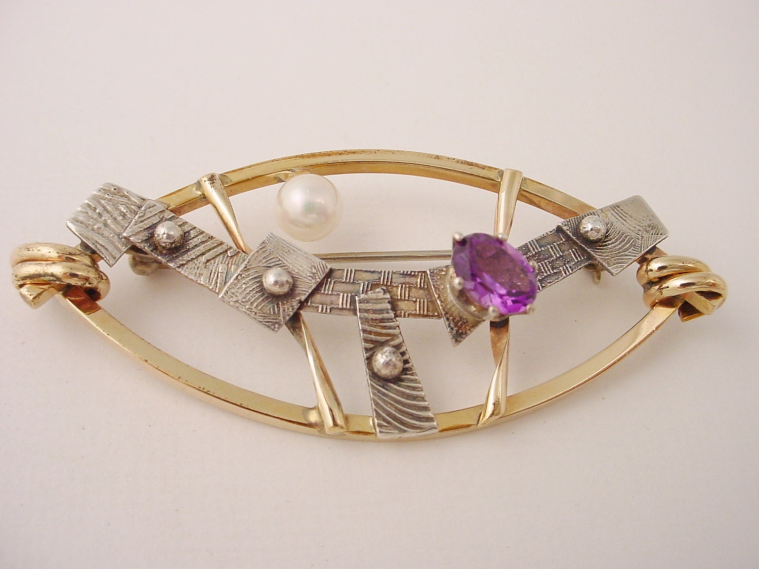 Amethyst Perle Pin Gold Fill Wire & Texturierte Sterling Silber Brosche von RobinSchechtelDesign