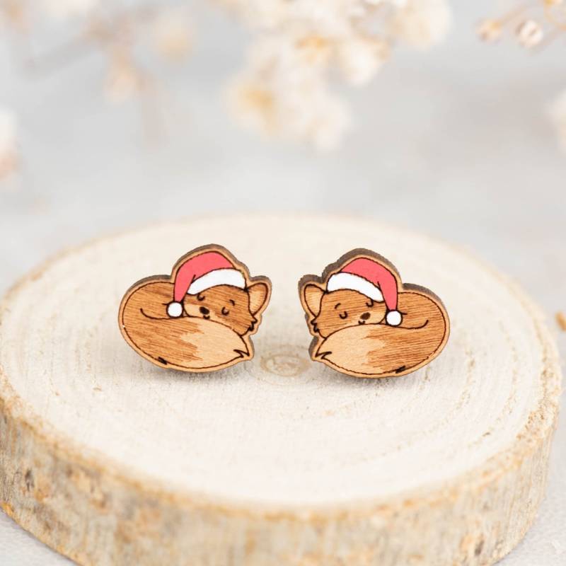 Handbemalte Aus Holz Weihnachten Schlafen Fuchs Ohrringe Damen Mädchen Ohrstecker von RobinValleyUK
