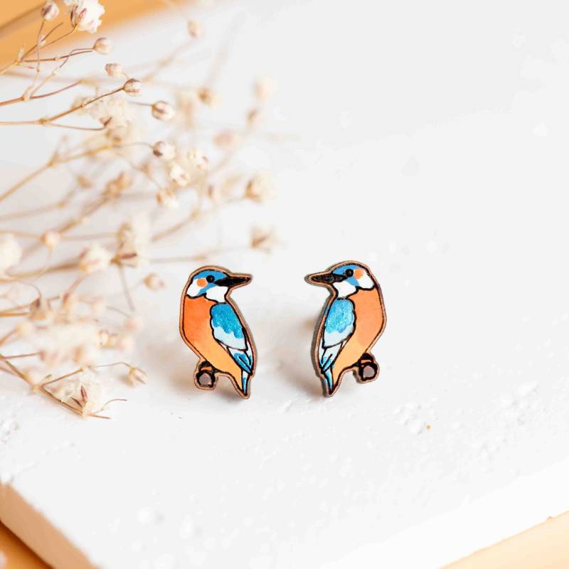 Handbemalte Hölzerne Eisvogel-Ohrringe, Damen-Mädchen-Ohrstecker Geschenk Von Robinvalley Studio von RobinValleyUK