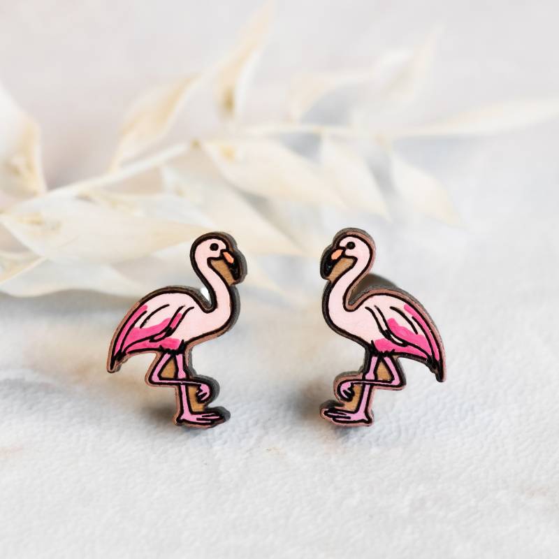 Handbemalte Flamingo Vogel Ohrringe Holzohrringe Damen Mädchen Ohrstecker Geschenk Von Robinvalley Studio von RobinValleyUK