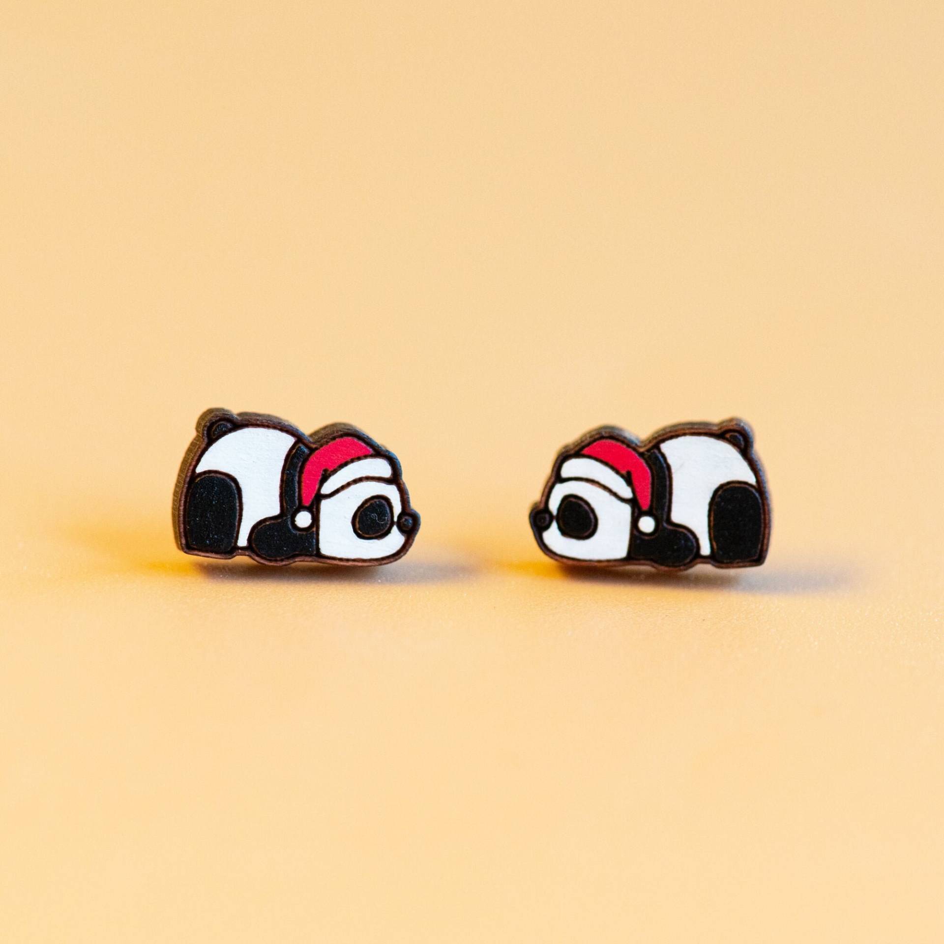 Handbemalte Hölzerne Weihnachten Panda Ohrringe Frauen Mädchen Ohrstecker Weihnachtsgeschenk von RobinValleyUK