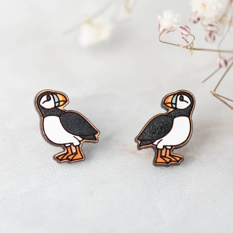 Handbemalte Puffin Vogel Ohrringe Holzohrringe Damen Mädchen Ohrstecker Geschenk Von Robinvalley Studio von RobinValleyUK