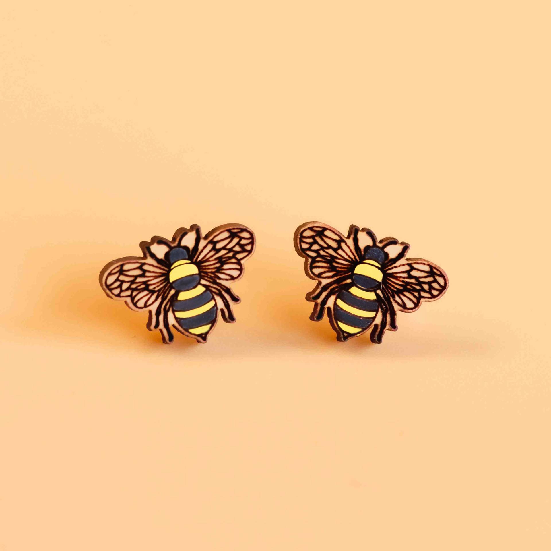 Handmade Painted Bee Ohrringe Womens Ohrstecker Schmuck Geschenk Handmade Painted Bee Ohrringe Womens Ohrstecker Schmuck Geschenk von RobinValleyUK