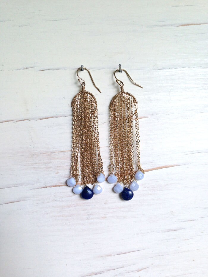 Lapis Und Blauer Spitzen Achat 14K Gold Filled Kettenohrringe von RobinWoodard