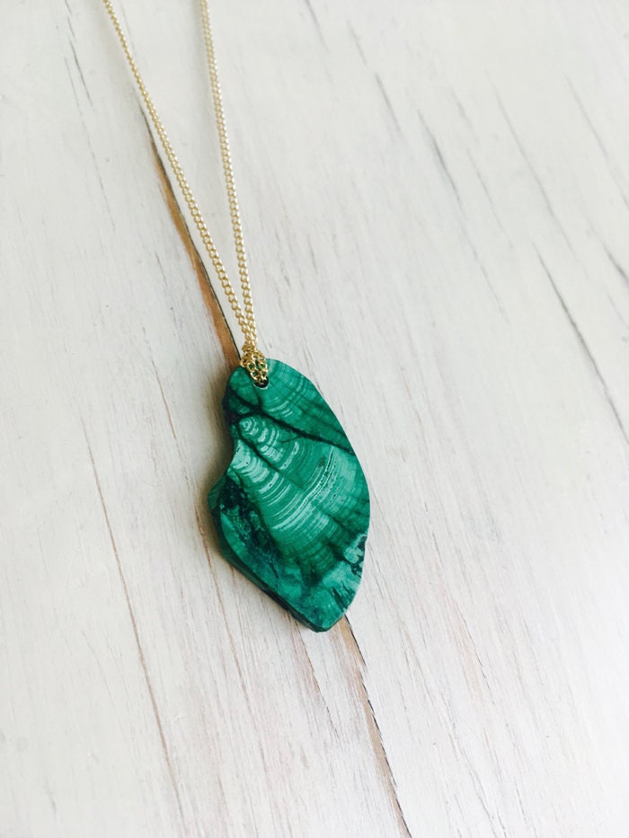 Rohe Malachit Kette 14K Gold Filled Edelstein Kettenanhänger von RobinWoodard