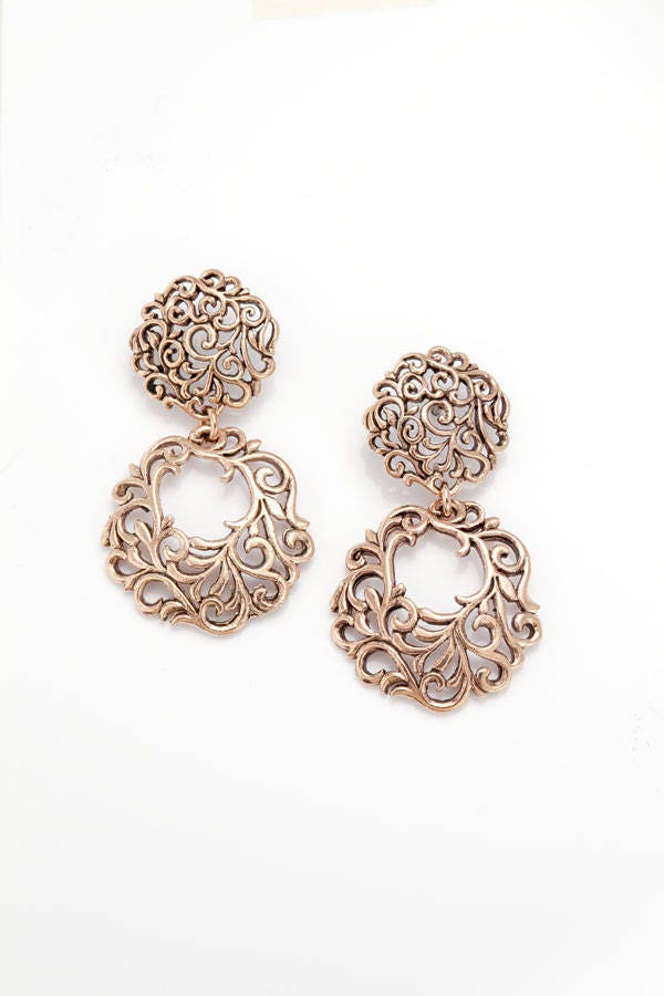 Rose Gold Filigrane Hoop Ohrring von RobinsVintageSoul