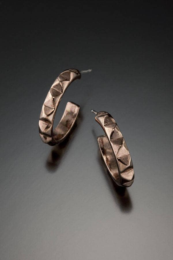 Rose Gold Hoop Ohrring Rose Gold Hoop Ohrring von RobinsVintageSoul
