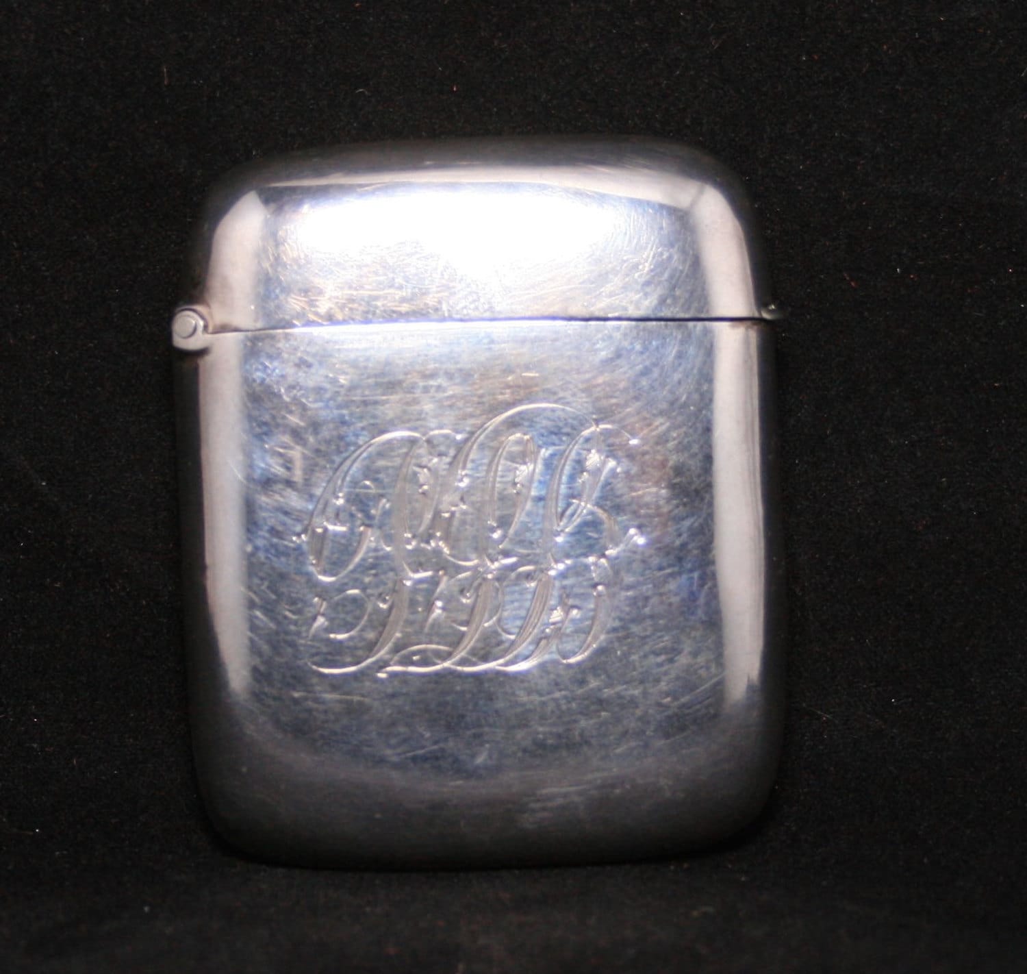 sterling Silber Vesta Match Safe 1897 Rolason Brothers Birmingham Mit Eingeschriebenen Initialen sterling Silber Vesta Match Safe 1897 Rolason Brothers Birmingham Mit Eingeschriebenen Initialen von RobsHobbies