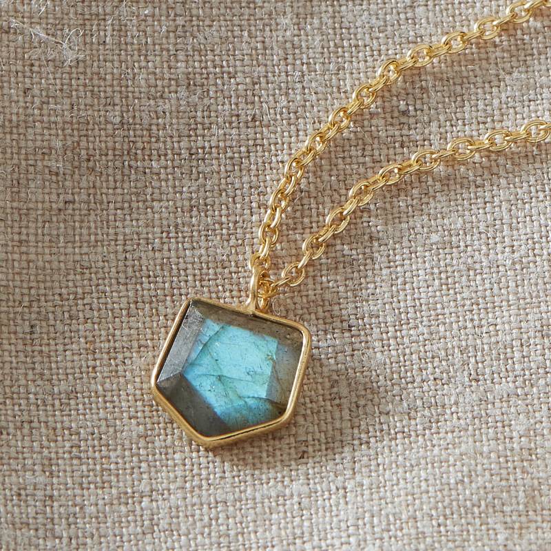 Labradorit Anhänger 18K Vergoldung Sterling Silber Kette von Rochejewels