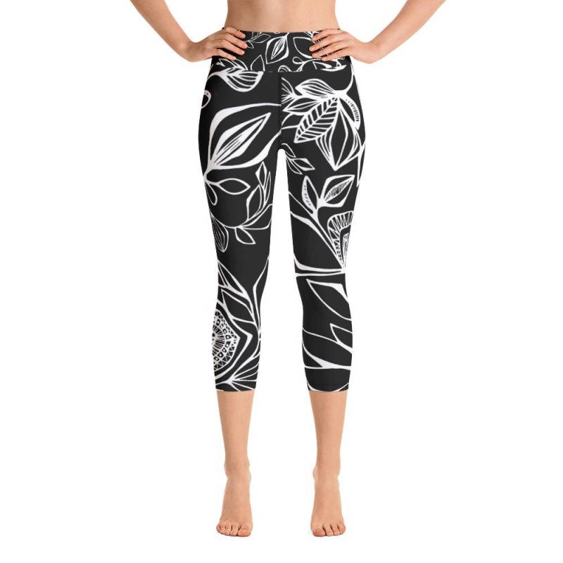 Schwarz Weiß Blumen Print Capri Leggings Hohe Taille Yoga Hose von RochellePorterDesign