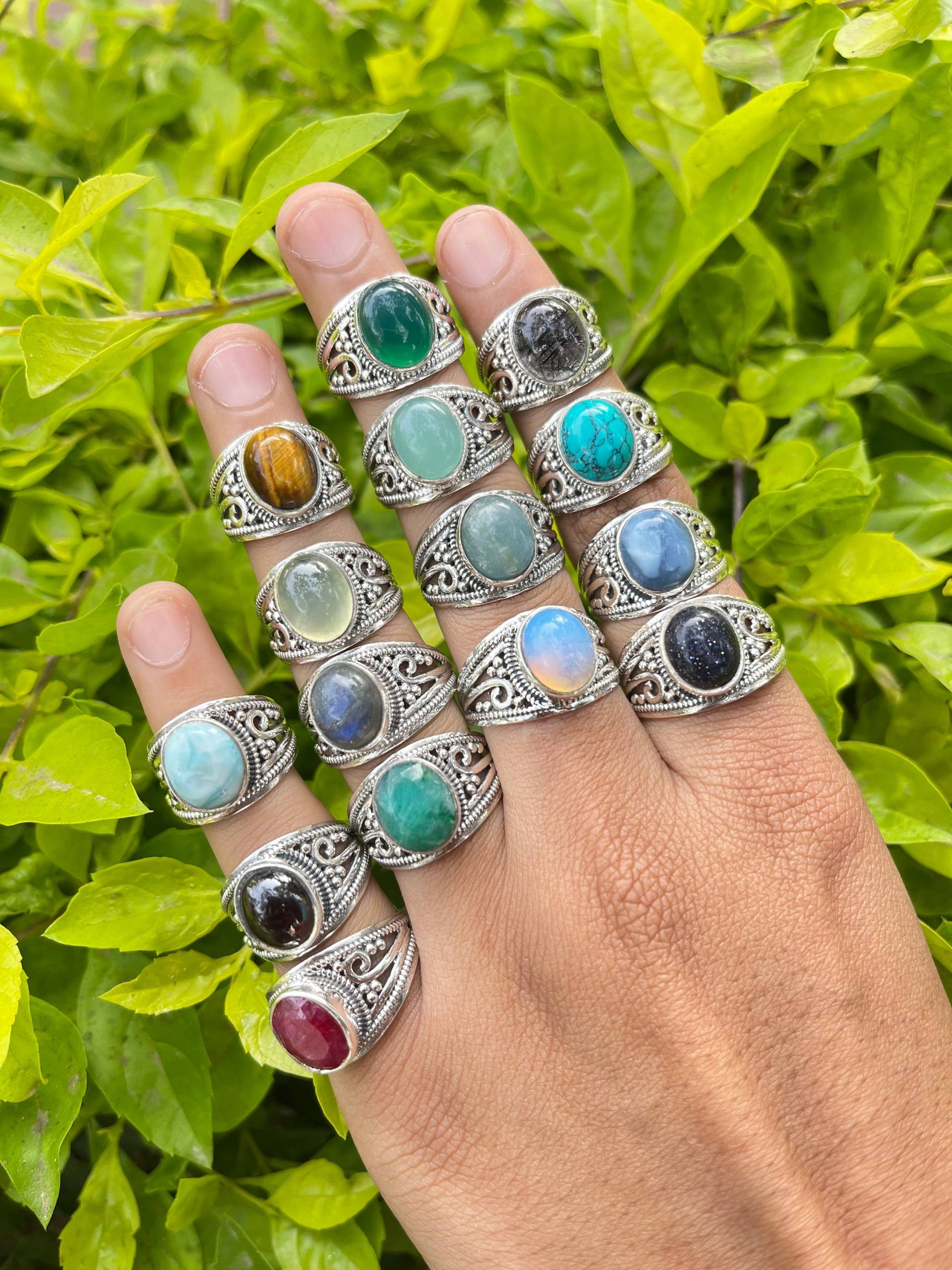 925 Sterling Silber Natürlicher Malachit /Rutil /Tigerauge /Karneol /Rosenquarz /Amethyst /Smaragd /Onyx Oval Form Designer Boho Ring 925 Sterling Silber Natürlicher Malachit /Rutil /Tigerauge /Karneol /Rosenquarz /Amethyst /Smaragd /Onyx Oval Form Designer Boho Ring von Rock925Jewels