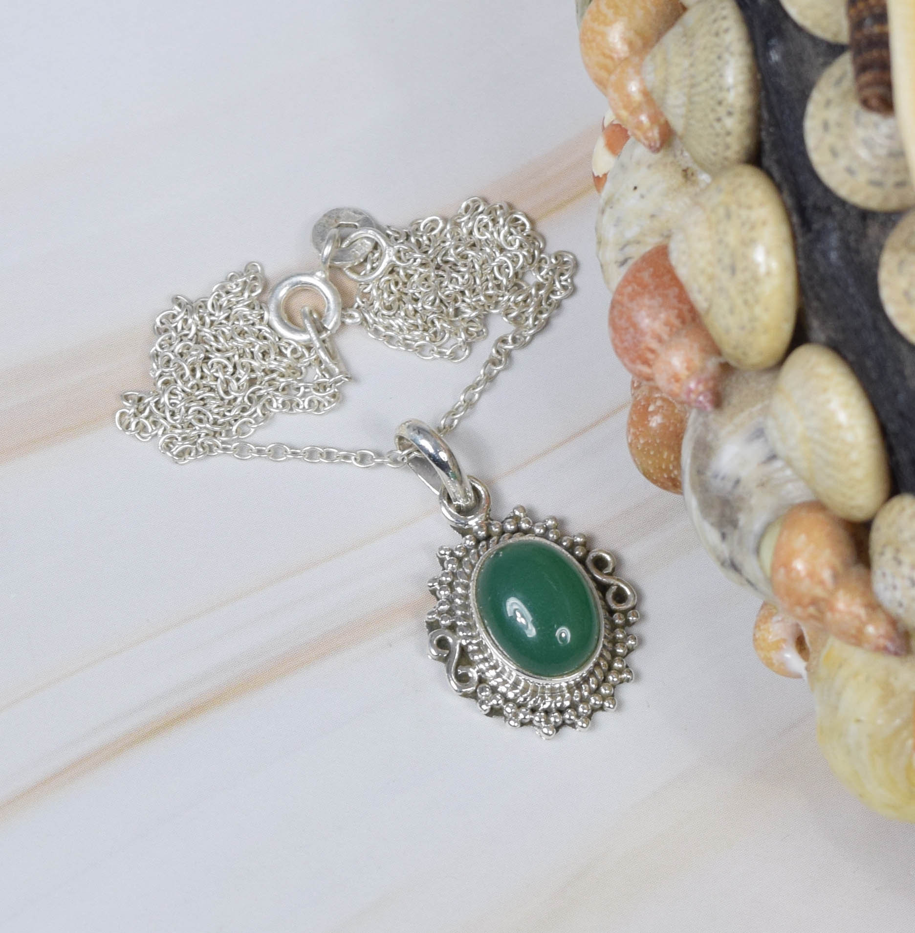 Grüner Onyx 925 Sterling Silber Edelstein Kettenanhänger Mit Oder Ohne Kette ~ Handgemachter Schmuck Designer Anhänger Ovale Form Geschenk Für Grüner Onyx 925 Sterling Silber Edelstein Kettenanhänger Mit Oder Ohne Kette ~ Handgemachter Schmuck Designer Anhänger Ovale Form Geschenk Für von Rock925Jewels