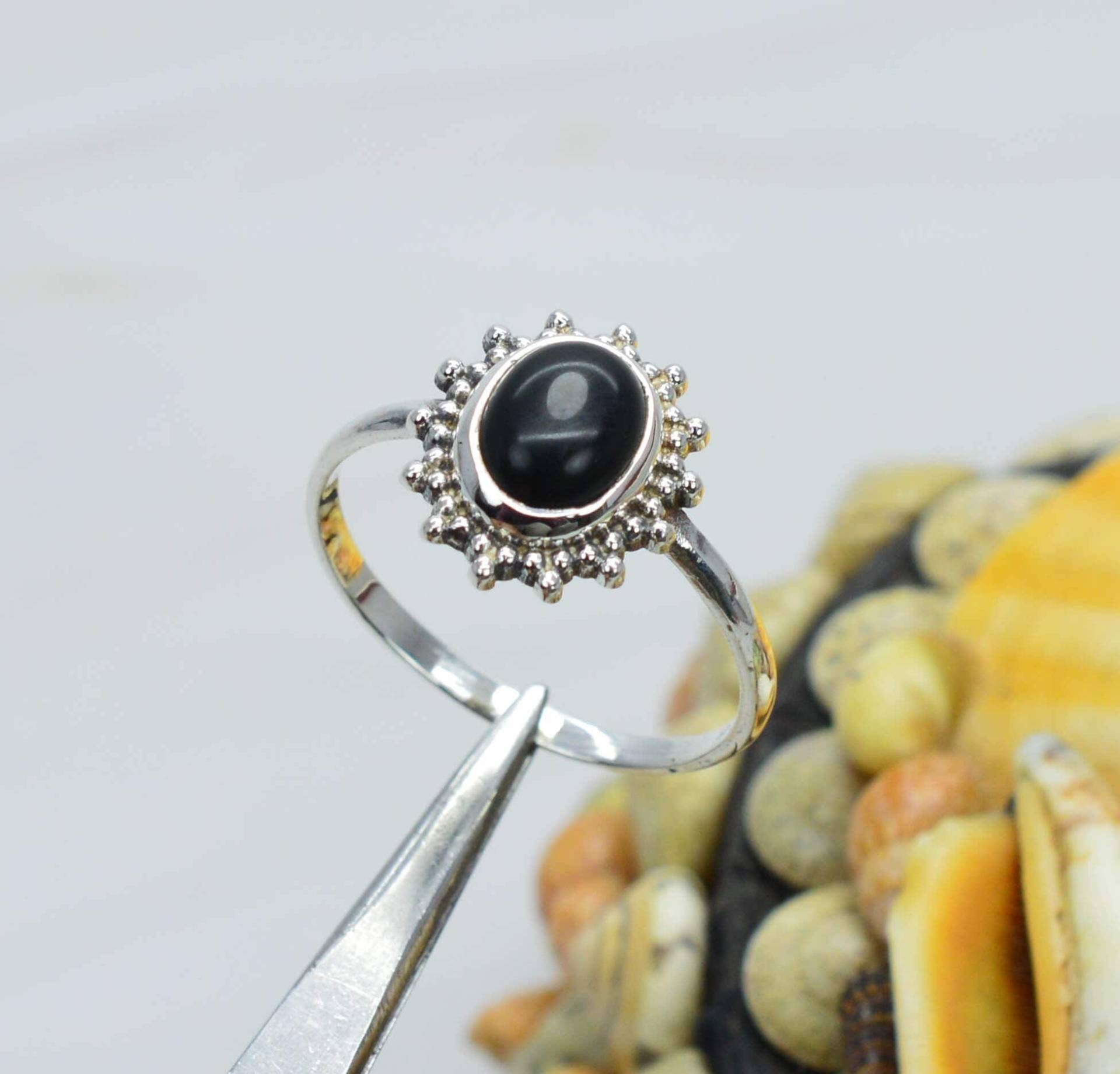 Schwarzer Onyx 925 Sterling Silber Edelstein-Designer-Ring ~ Handgefertigter Schmuck Januar-Geburtsstein Ovale Form Geschenk Zum Jahrestag Schwarzer Onyx 925 Sterling Silber Edelstein-Designer-Ring ~ Handgefertigter Schmuck Januar-Geburtsstein Ovale Form Geschenk Zum Jahrestag von Rock925Jewels