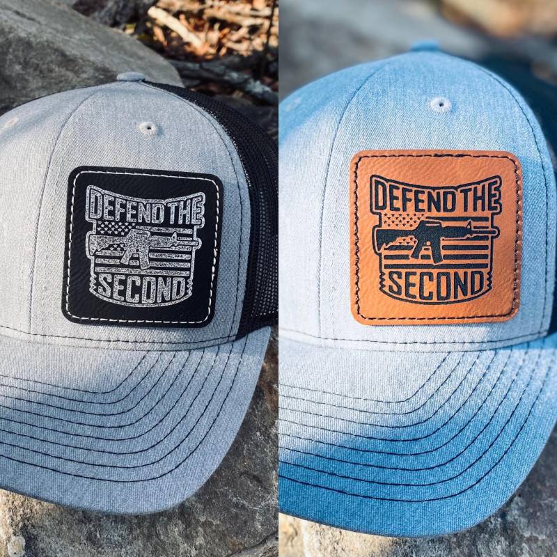 Defend The Second Leatherette Hut Patch Mit Kleberücken von RockCreekTransfers