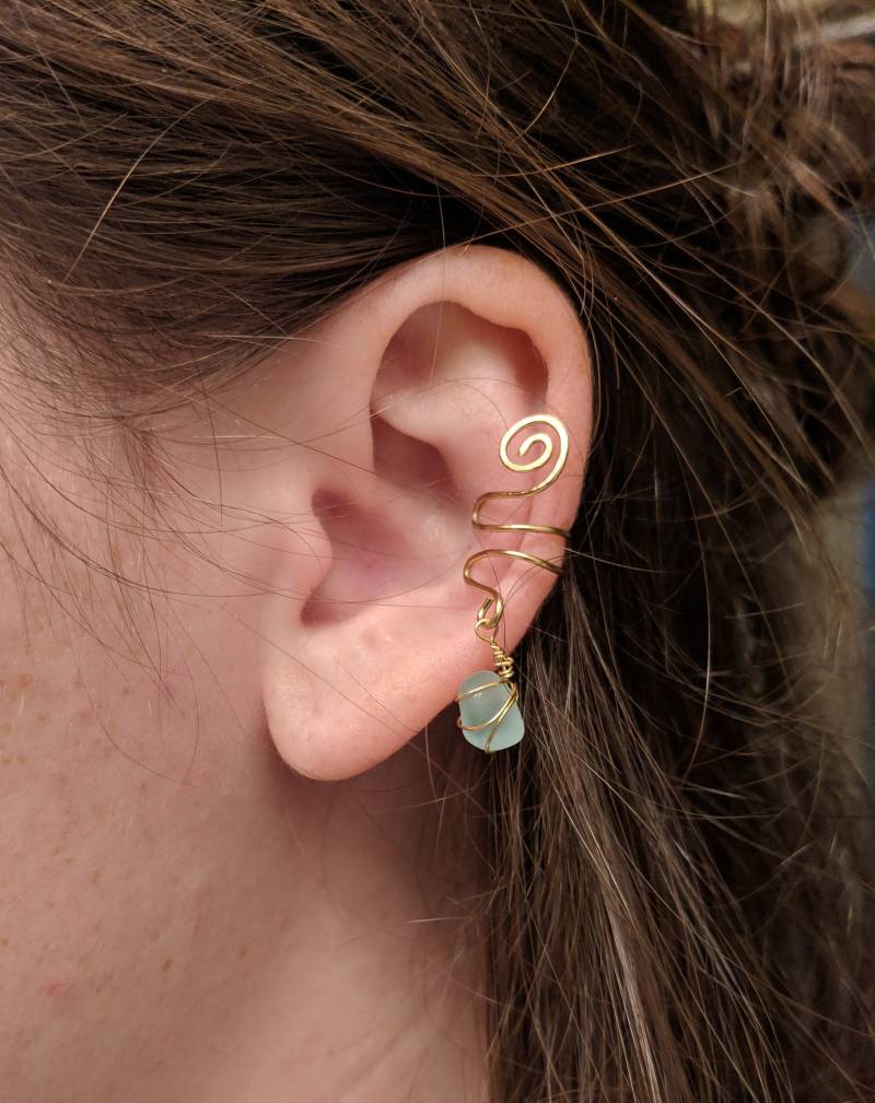 Messing Meerglas Ohr Cuff, Ohrcuff Knorpel, Meerjungfrau Schmuck, Seeglas Ohrring Messing Meerglas Ohr Cuff, Ohrcuff Knorpel, Meerjungfrau Schmuck, Seeglas Ohrring von RockNaHardPlace