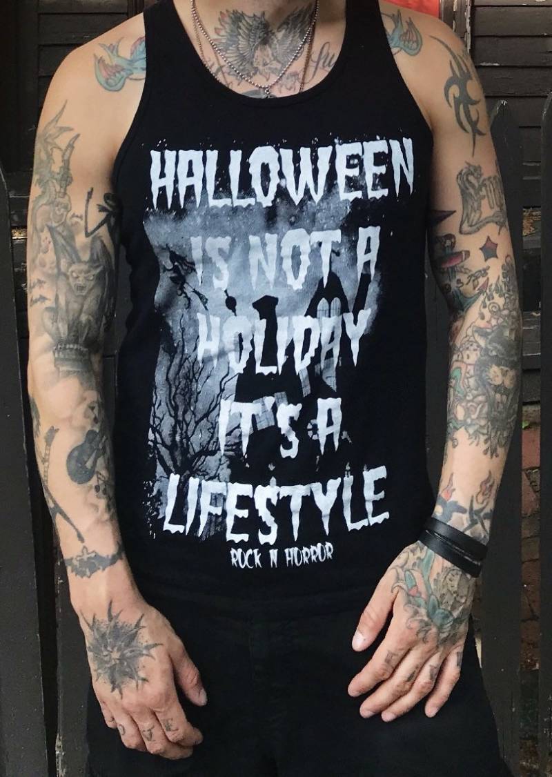 Halloween Ist Ein Lifestyle Unisex Tank Halloween Ist Ein Lifestyle Unisex Tank von RockNhorrorApparel